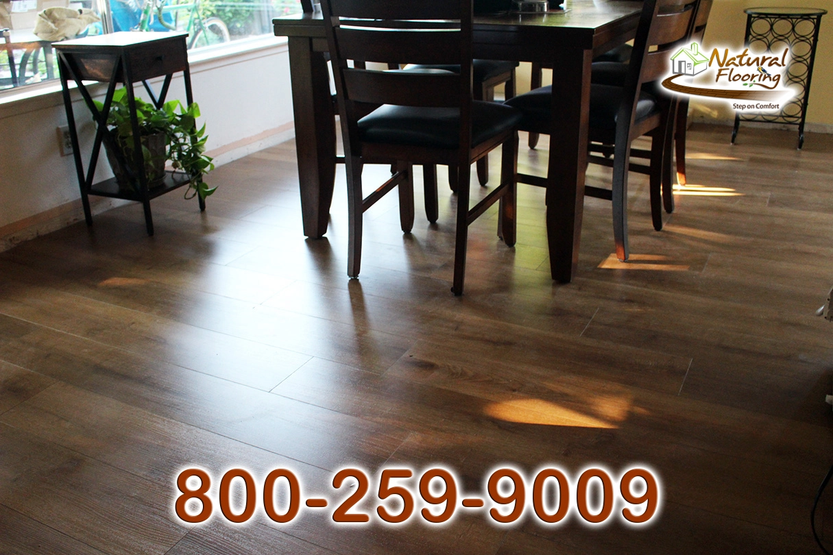 Oak E003 Laminate Floor