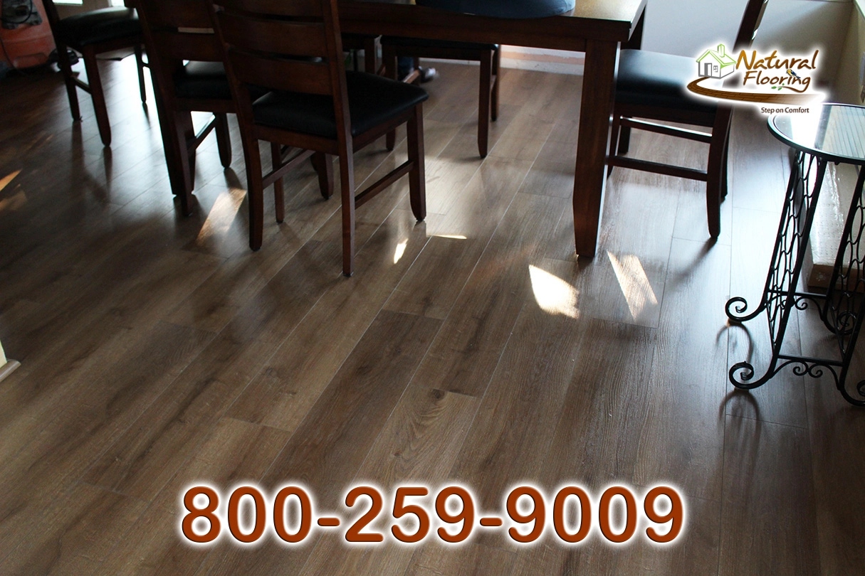 Oak E003 Laminate Floor