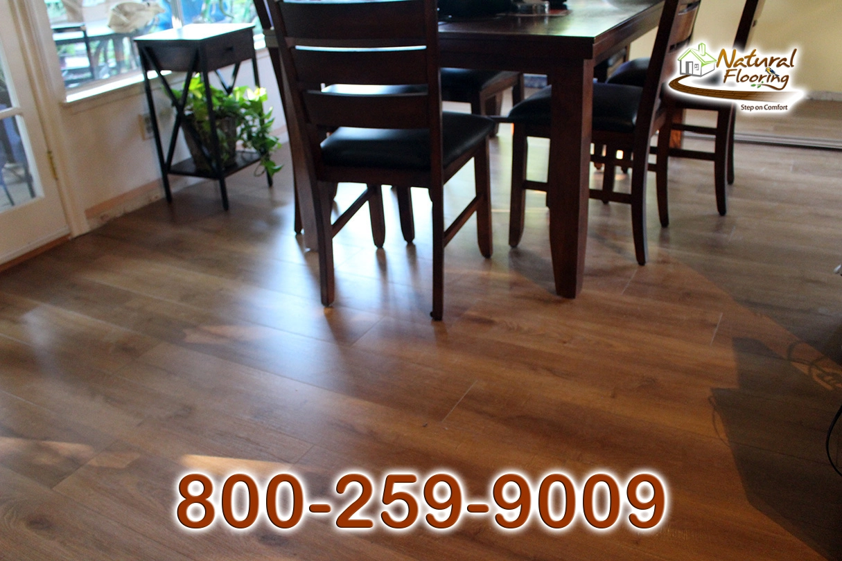 Oak E003 Laminate Floor