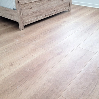 Oakridge Laminate Floor Staymor 1 565178