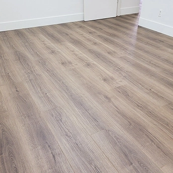 Park view Laminate Floor Staymor 2 552894