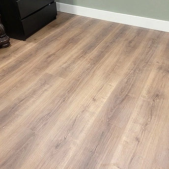 Parkview Laminate Floor Staymor 12 207139