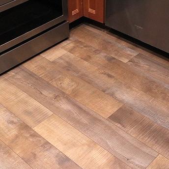 Posset Laminate Floor Johnson 1