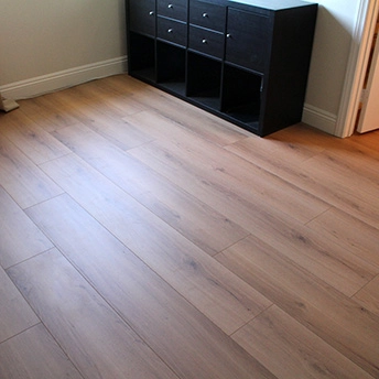 Prague Oak Laminate Floor Bellissima 1
