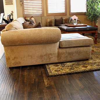 Pumpernickel Handscraped Laminate Floor Linco 5 985625