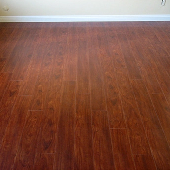 Ruby Birch Laminate Floor Meya 10