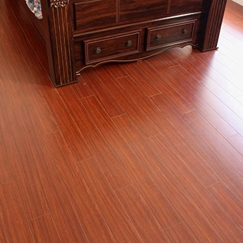 Santos Mahogan Laminate Floor Eastwood 10