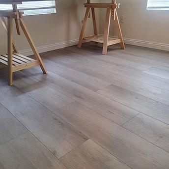 Siliver Lake Laminate Floor Staymor 1