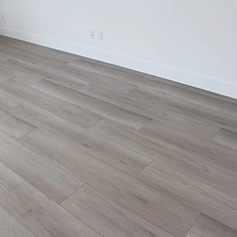 Siliver Lake Laminate Floor Staymor 10