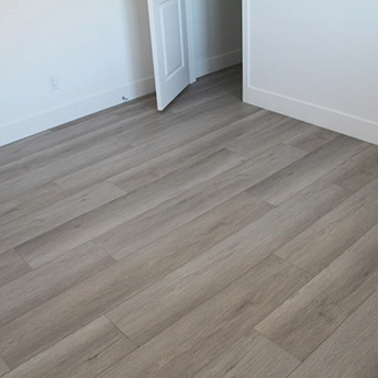 Siliver Lake Laminate Floor Staymor 19