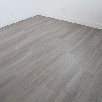 Siliver Lake Laminate Floor Staymor 23