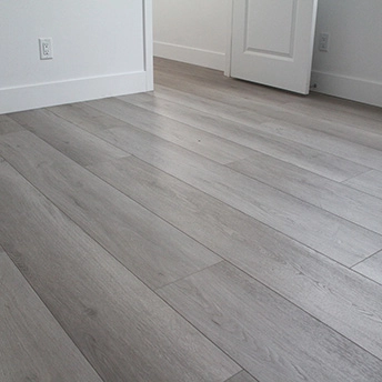 Siliver Lake Laminate Floor Staymor 24