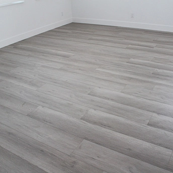 Siliver Lake Laminate Floor Staymor 27