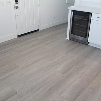 Siliver Lake Laminate Floor Staymor 29