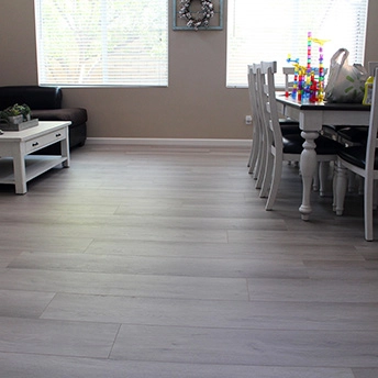 Siliver Lake Laminate Floor Staymor 39
