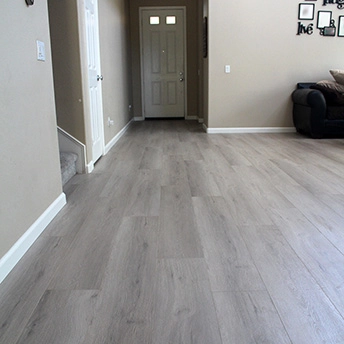 Siliver Lake Laminate Floor Staymor 51