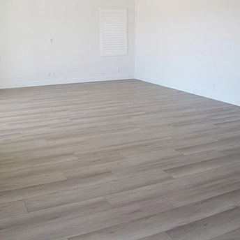 Siliver Lake Laminate Floor Staymor 6