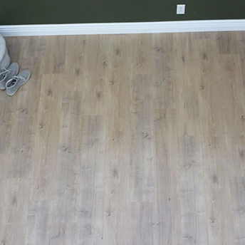 Straws Laminate Floor Oasis 19