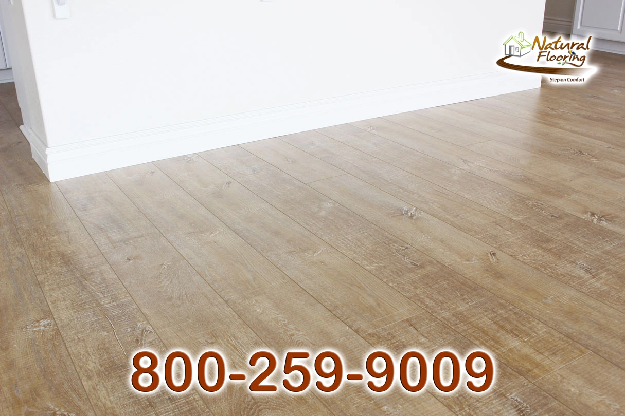 Trento Oak Laminate Floor