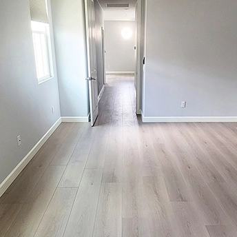 Valencia Laminate Floor Essen 12 195943