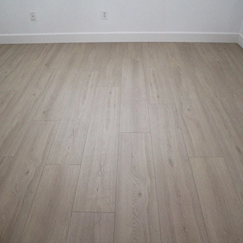 Vineyard Laminate Floor Staymor 10