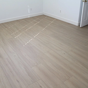 Vineyard Laminate Floor Staymor 12