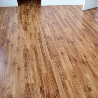 Vintage Pine Laminate Floor Garrison 12