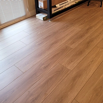 Walnut Wheat Laminate Floor Eastwood 5 718558