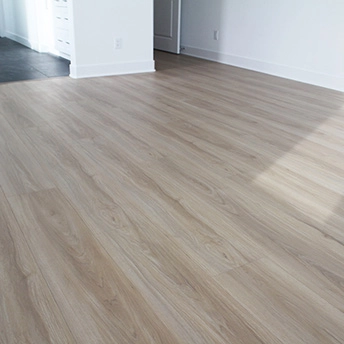 Woodland Laminate Floor Staymor 16