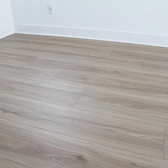 Woodland Laminate Floor Staymor 2