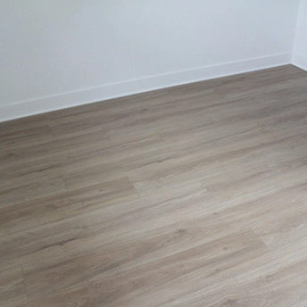 Woodland Laminate Floor Staymor 20