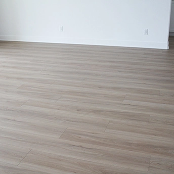 Woodland Laminate Floor Staymor 21