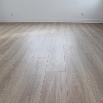 Woodland Laminate Floor Staymor 31