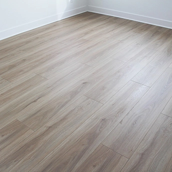 Woodland Laminate Floor Staymor 5