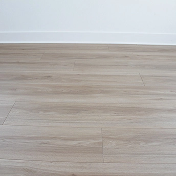 Woodland Laminate Floor Staymor 6