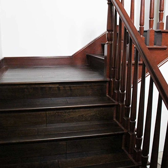 Maple Cappuccino Handscraped Engineered Wood Stairs Elegance 2