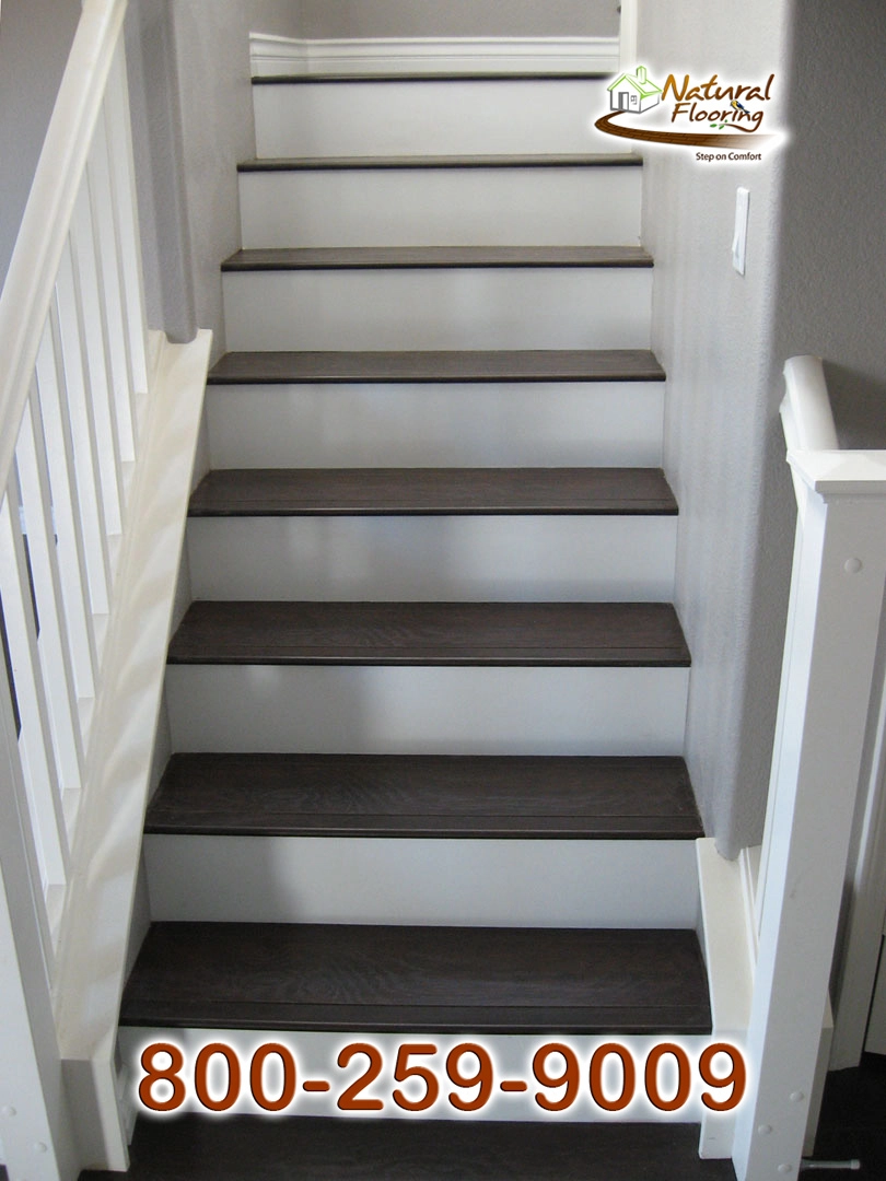 Closed Step White Riser No Skirtboard