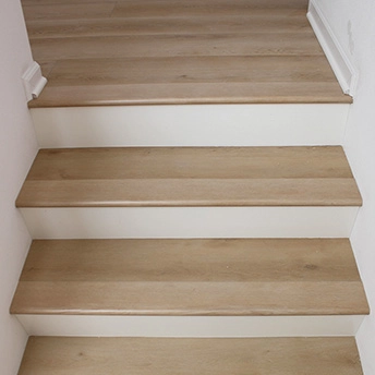 Frost Timber SPC Stairs Liions 1 552781