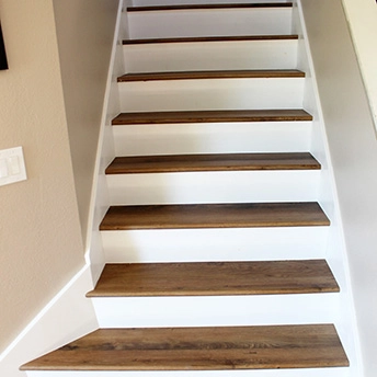 Nordic Field Oak SPC Stairs Essen 2