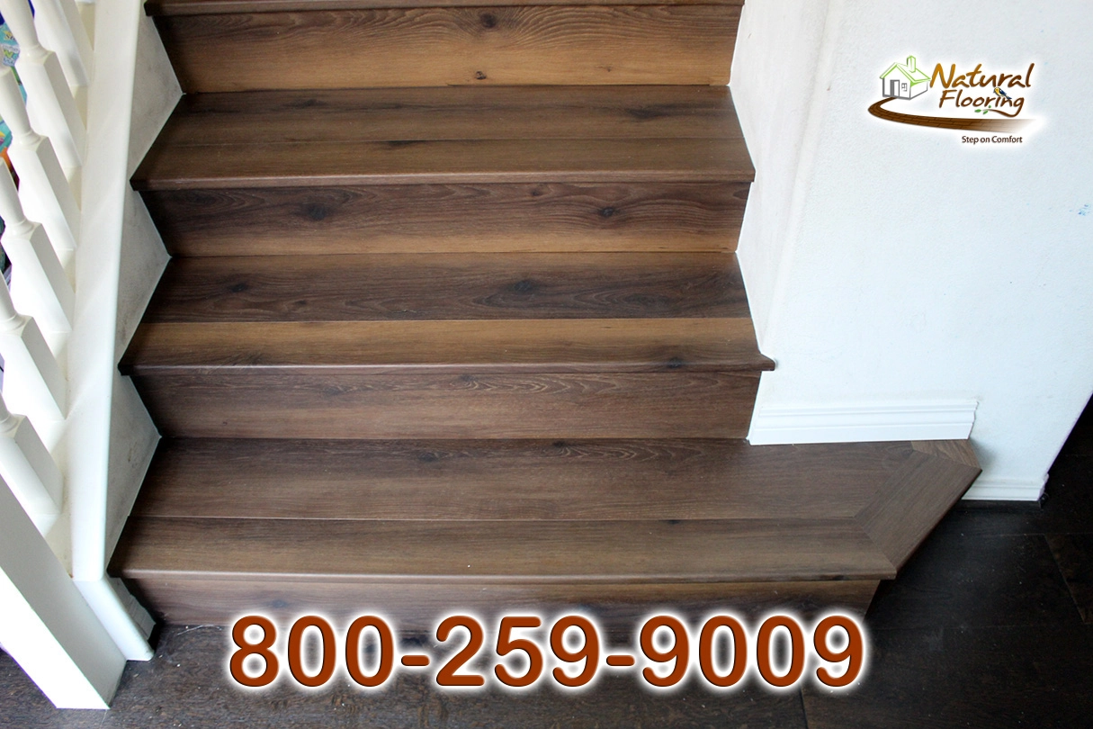 Closed Stairs, Floor Riser without Skirtboard