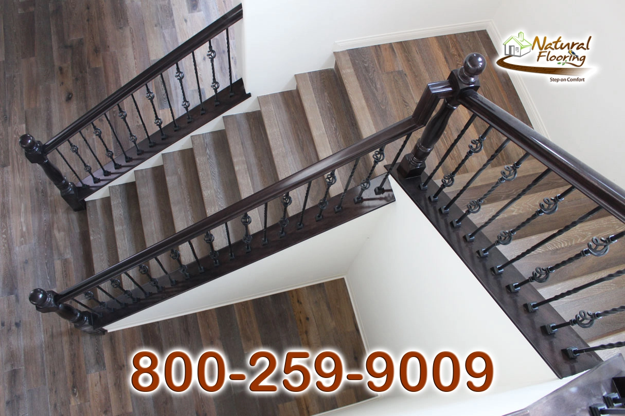 Closed Stairs, Floor Riser without Skirtboard