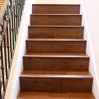Maple Arches Handscraped Engineered Wood Stairs Mamre 6
