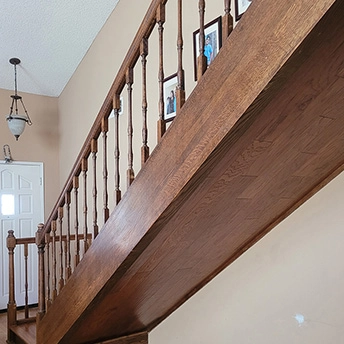 Floating stairs back