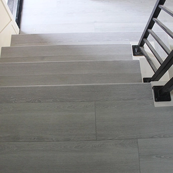 Open Step Butt Side Border 25