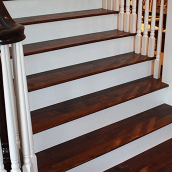 Open Step Butt Side Border 37