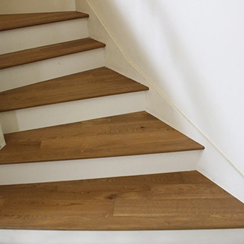 Oak Saddle engineered wood Stairs Ark 2