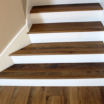 Nordic Field Oak SPC Stairs Essen 5