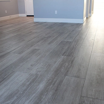 Light Gray Wood Plank Tile 40