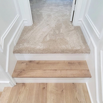 Laminate Stairs Carpet Floor 376705